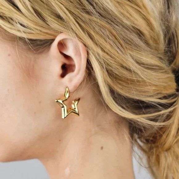 NEW 18K Gold Filled Star Tube Hoop Earrings - Picture 5 of 7